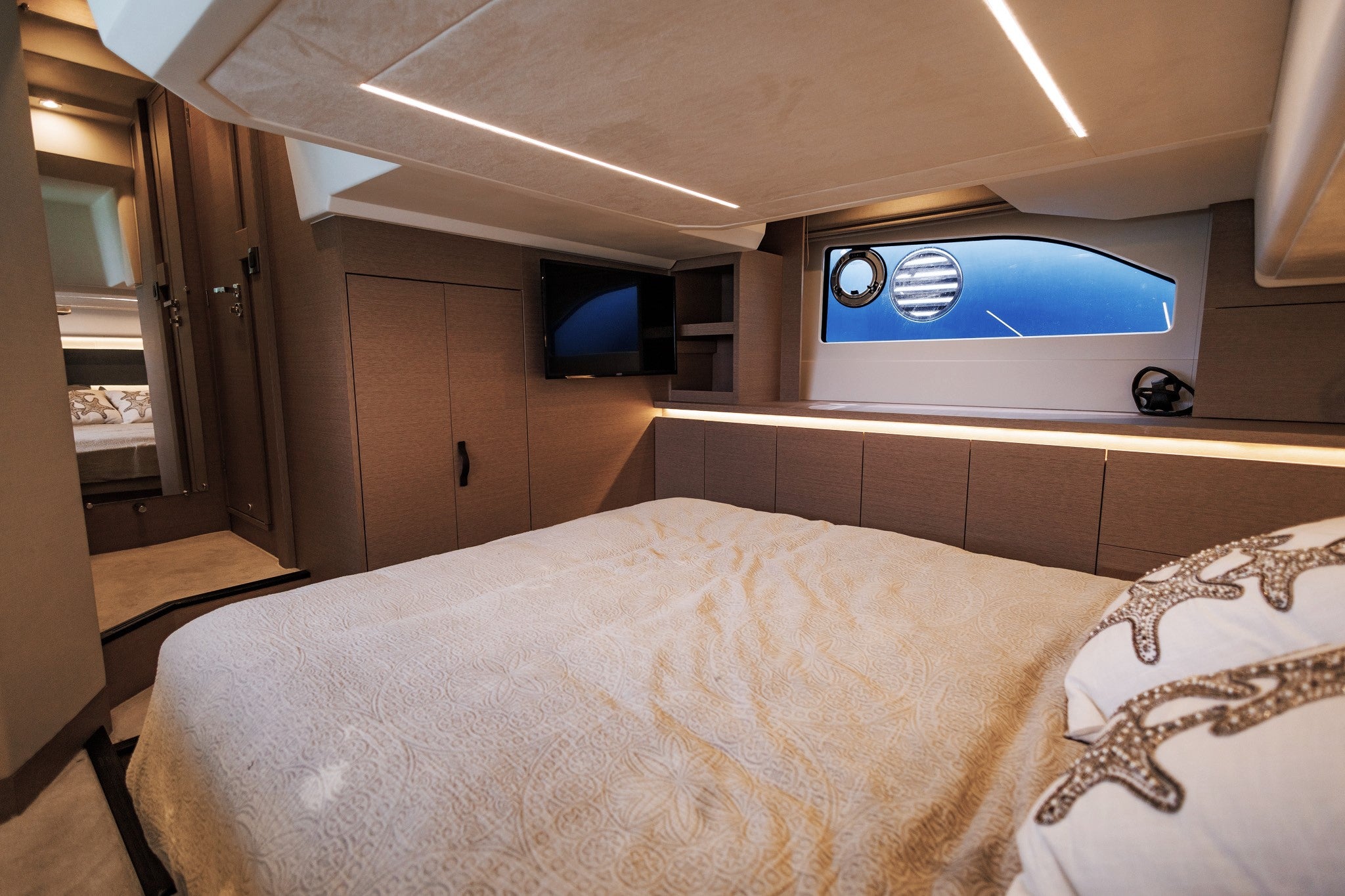 Prestige 420 Flybridge Charter - Miami