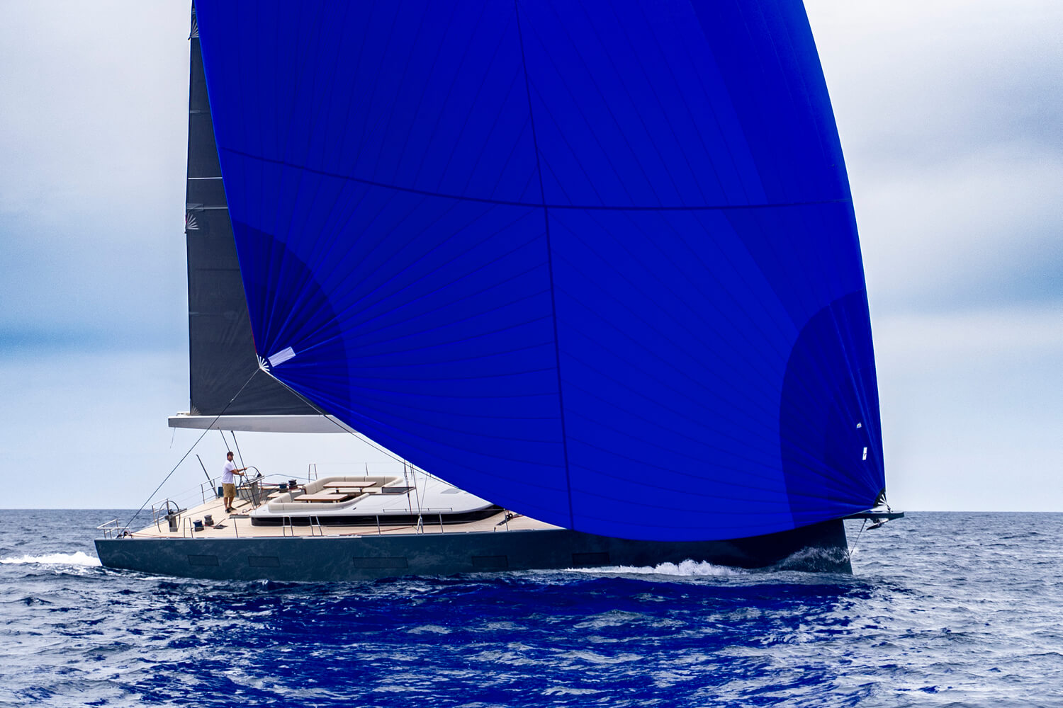 Y-8 Yacht Weekly Charter - Premium Luxury Experience