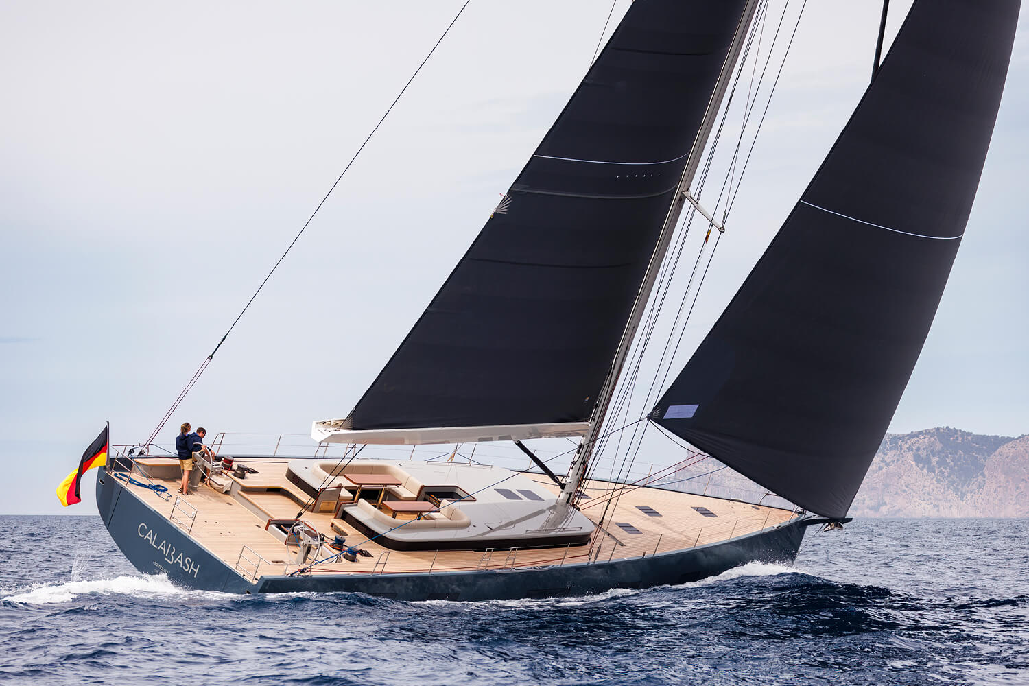 Y-8 Yacht Weekly Charter - Premium Luxury Experience