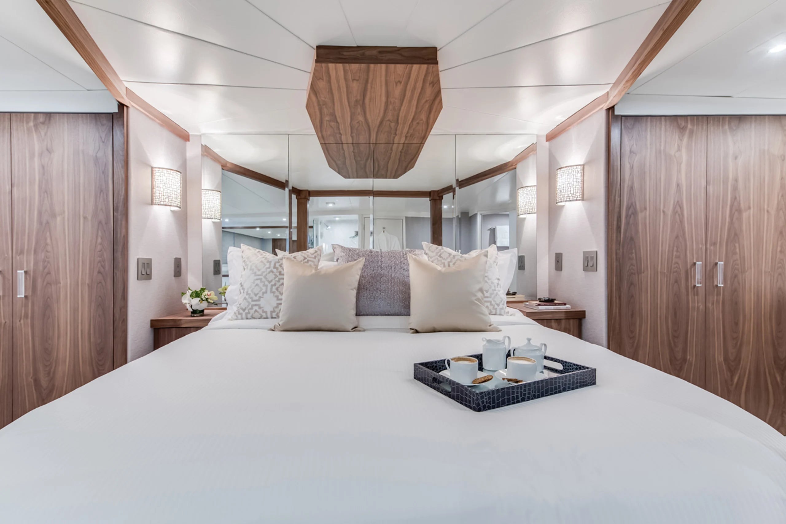ASCENTE 112 - Luxury Alaska Charter