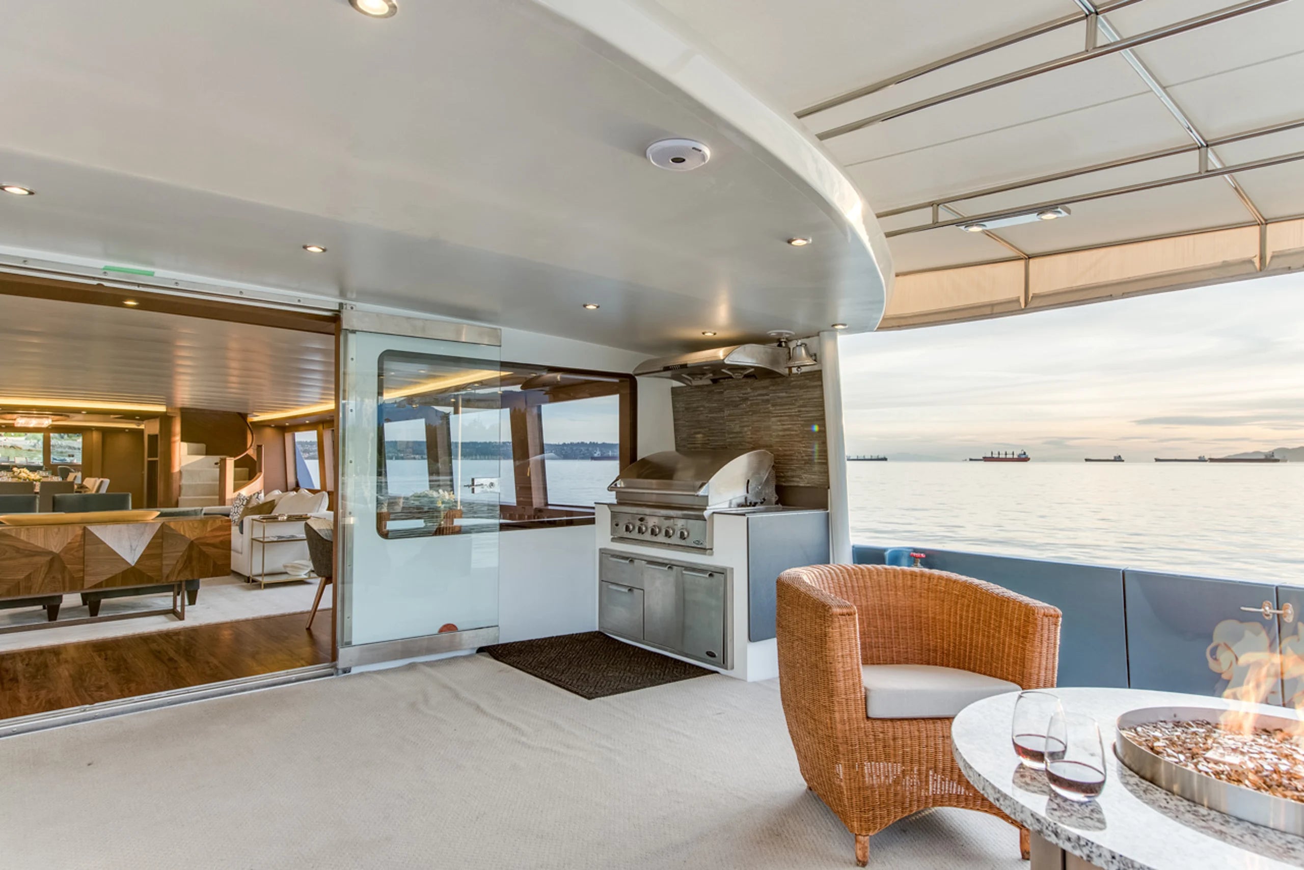 ASCENTE 112 - Luxury Alaska Charter