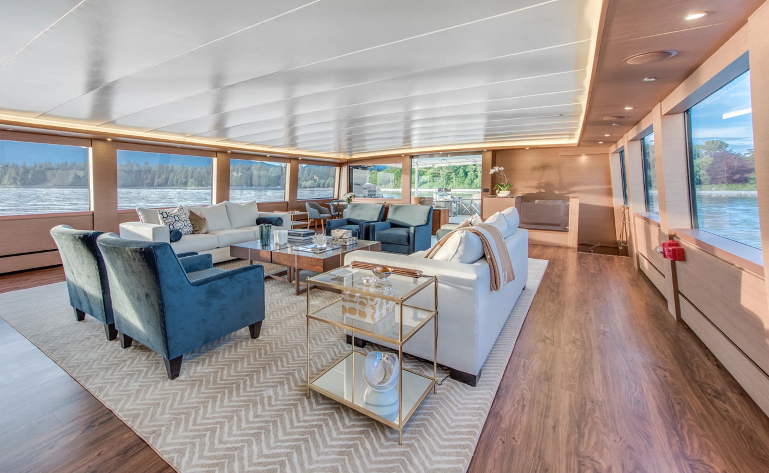 ASCENTE 112 - Luxury Alaska Charter