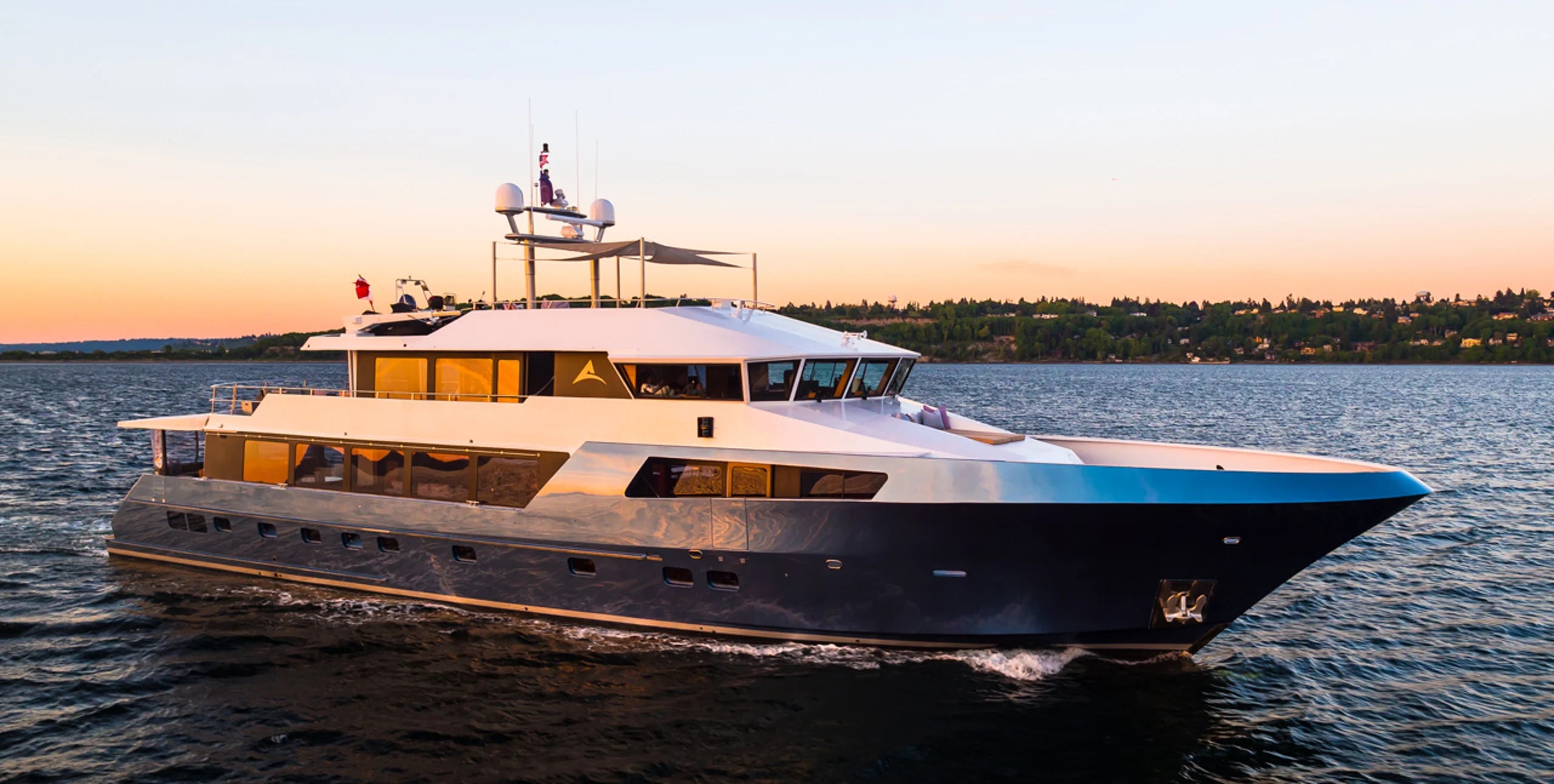 ASCENTE 112 - Luxury Alaska Charter