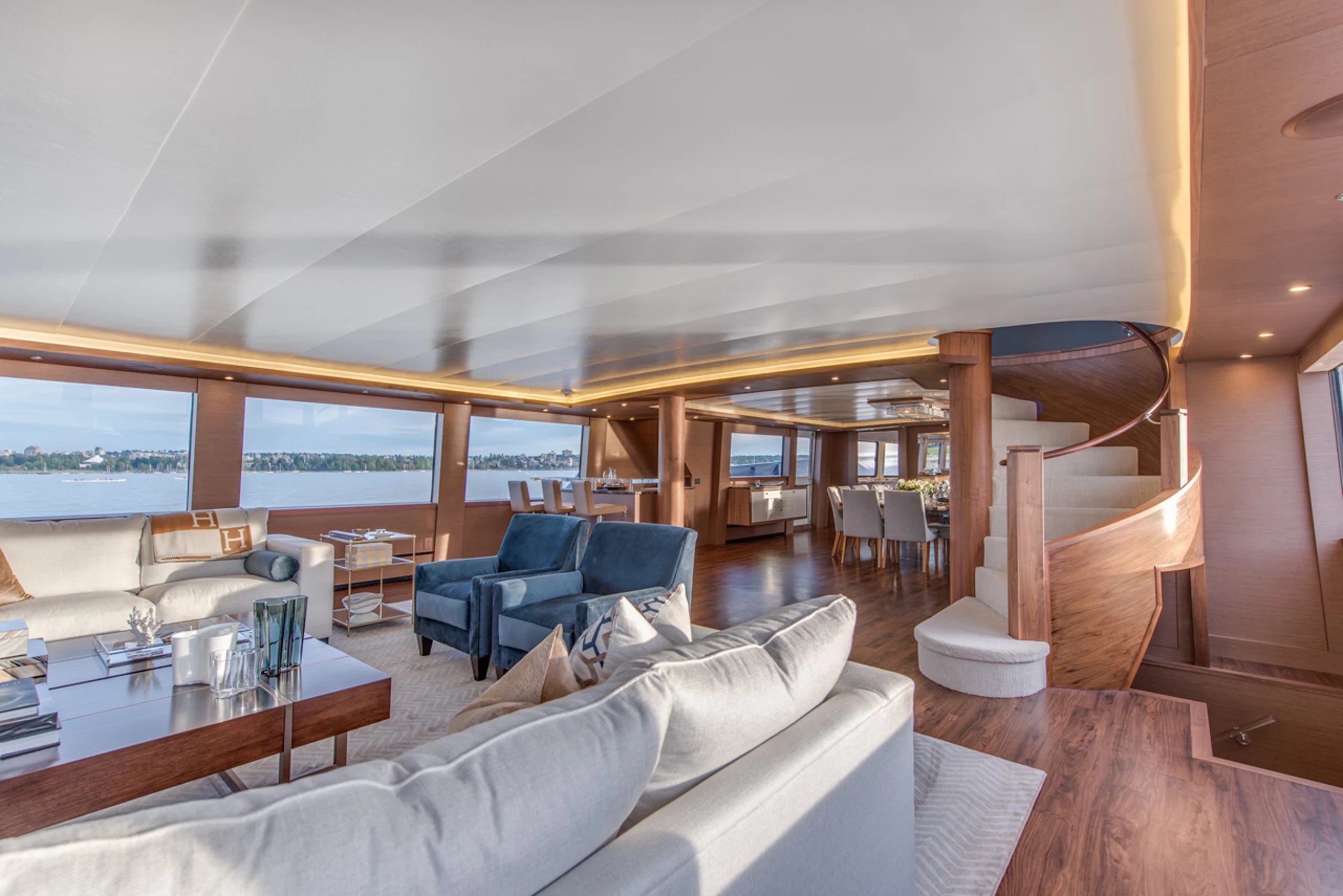 ASCENTE 112 - Luxury Alaska Charter