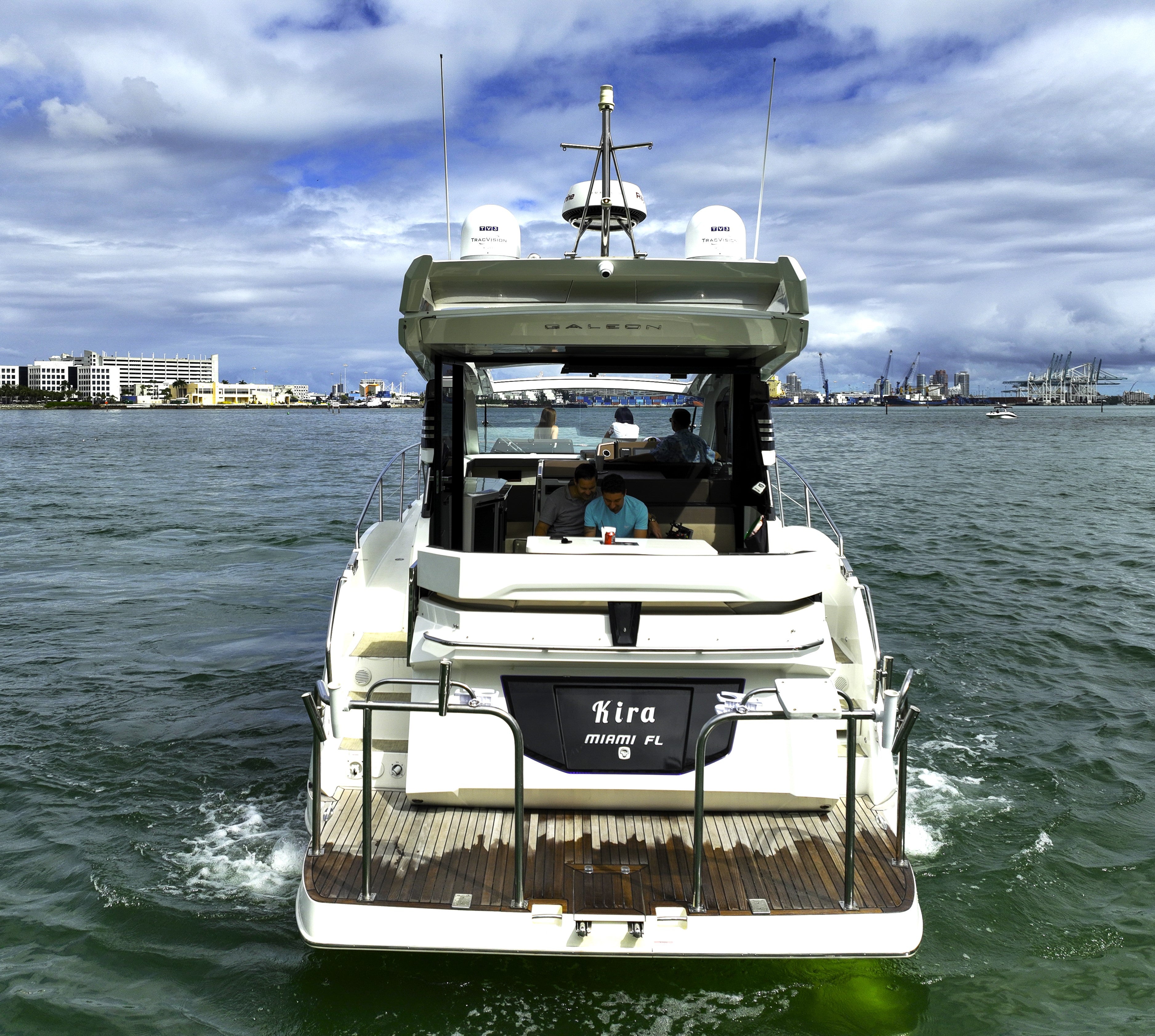 Galeon 425 HTS Charter - South Florida