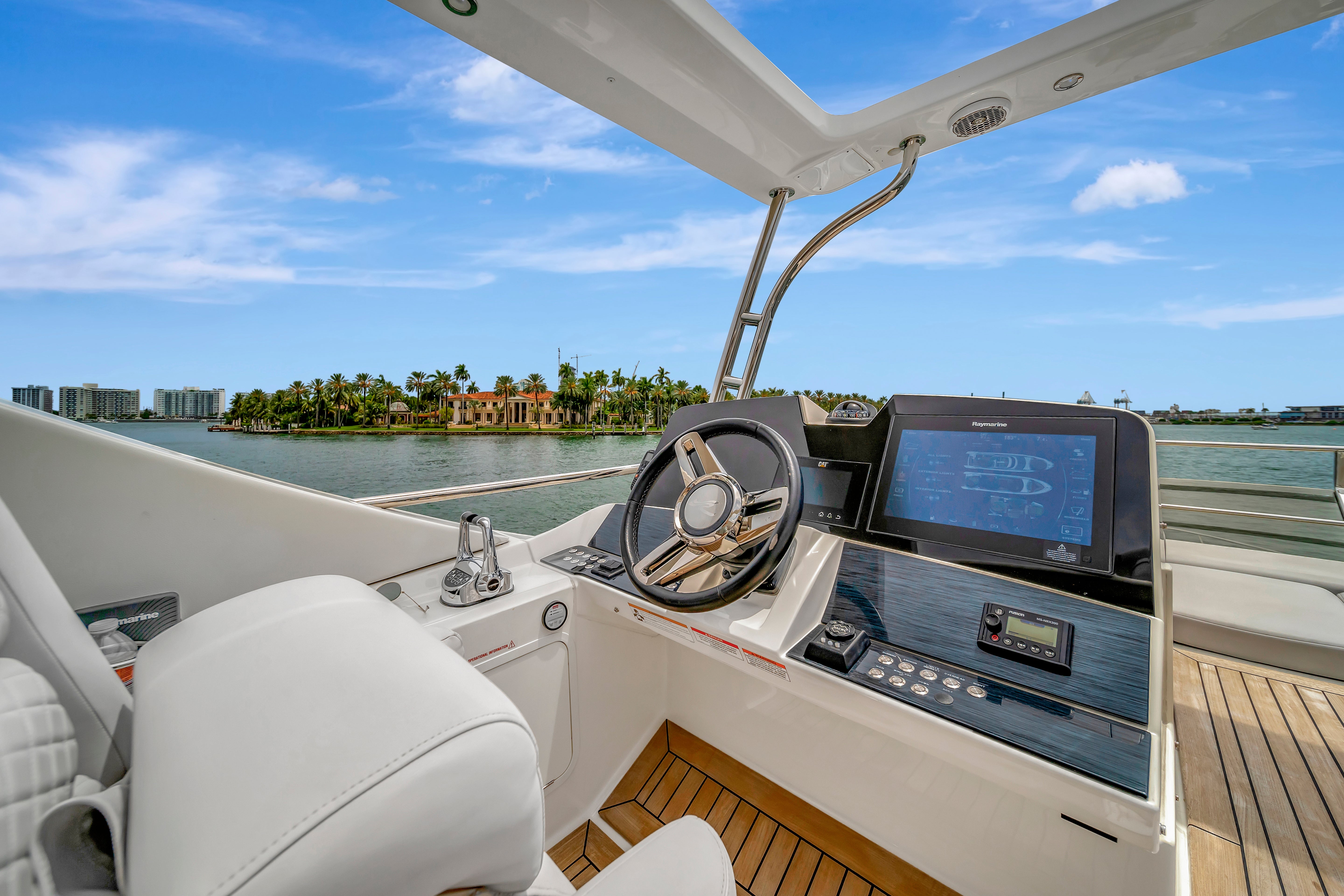 Sea Ray Sundancer 60 Charter - South Florida