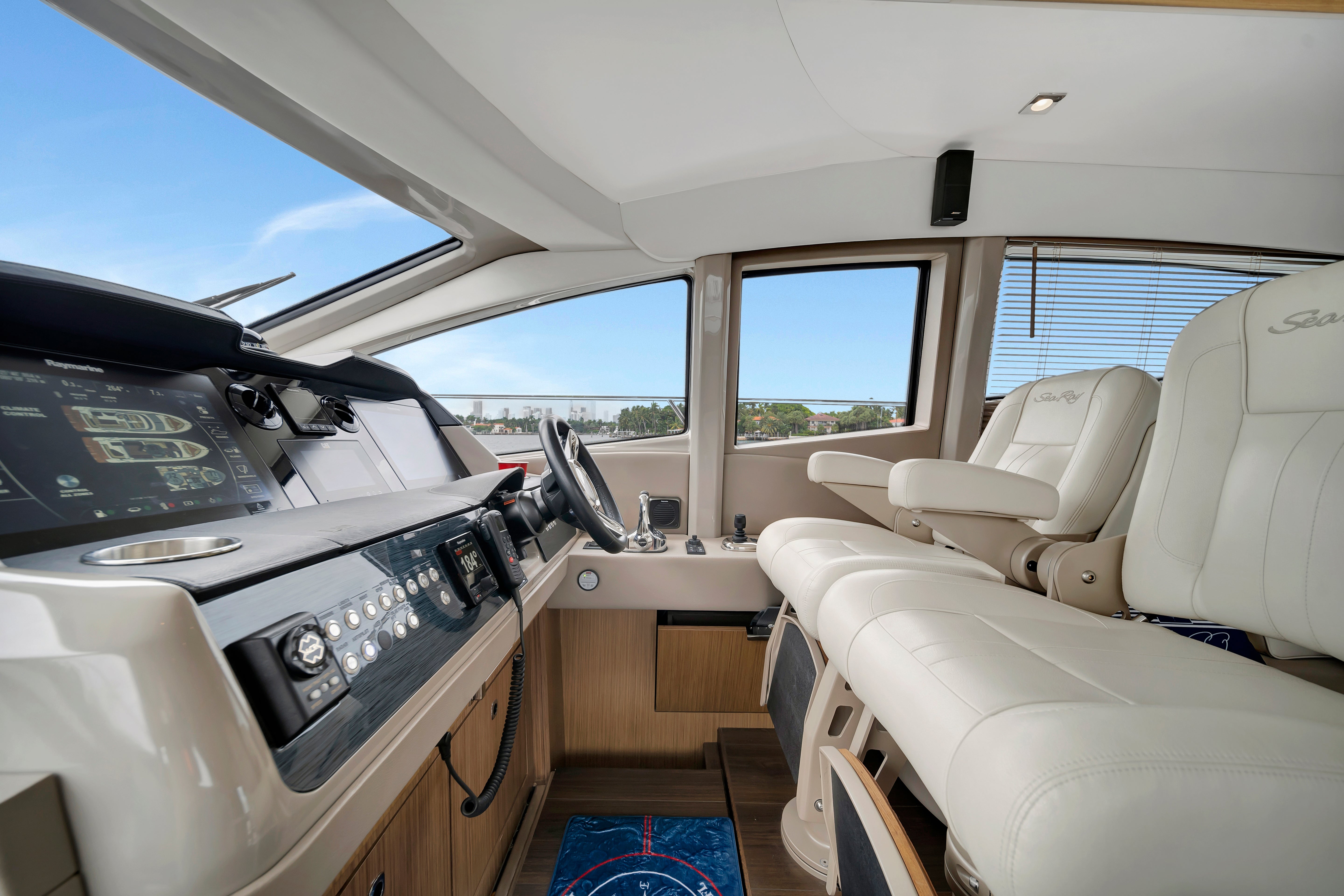 Sea Ray Sundancer 60 Charter - South Florida