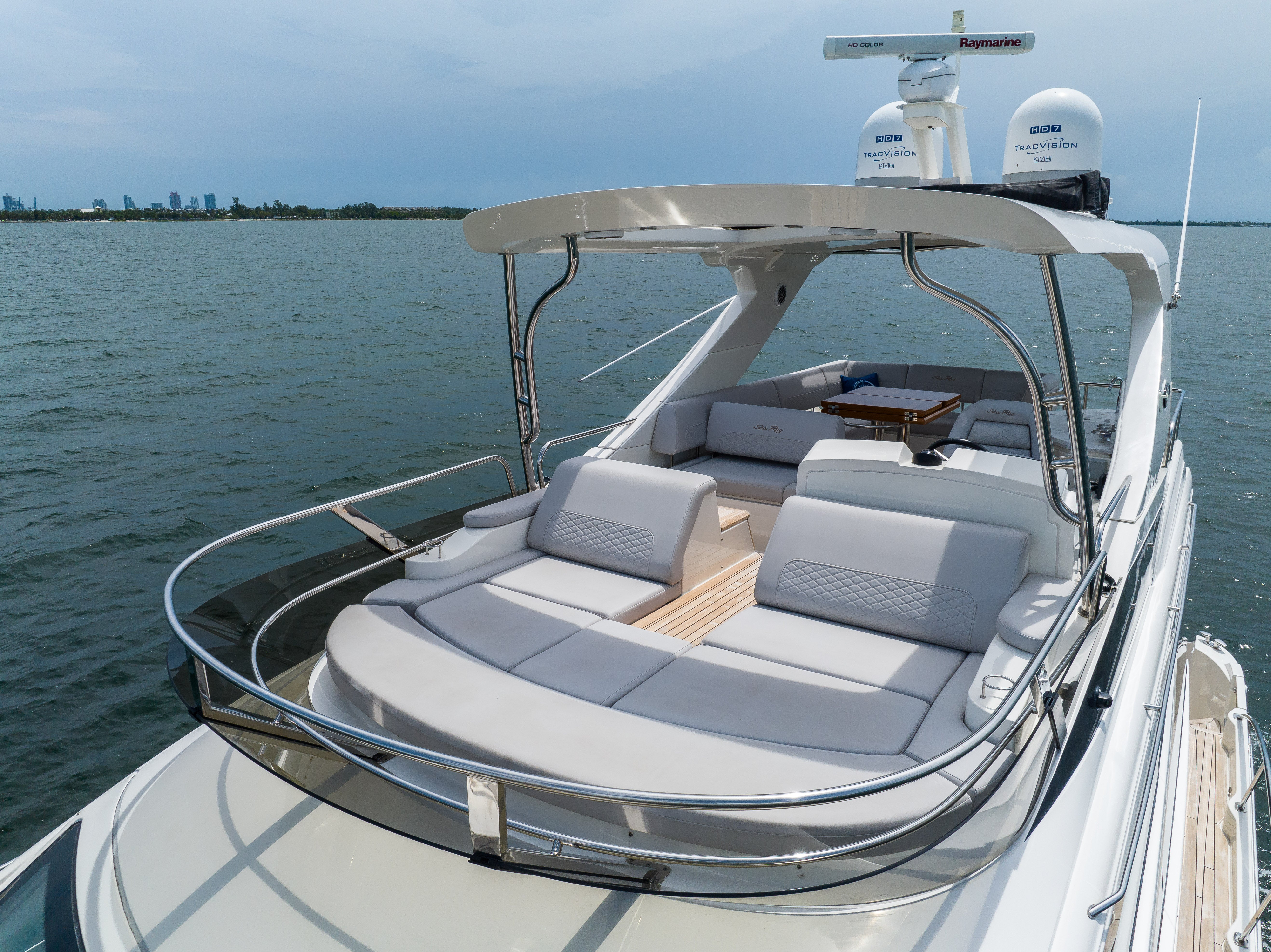 Sea Ray Sundancer 60 Charter - South Florida