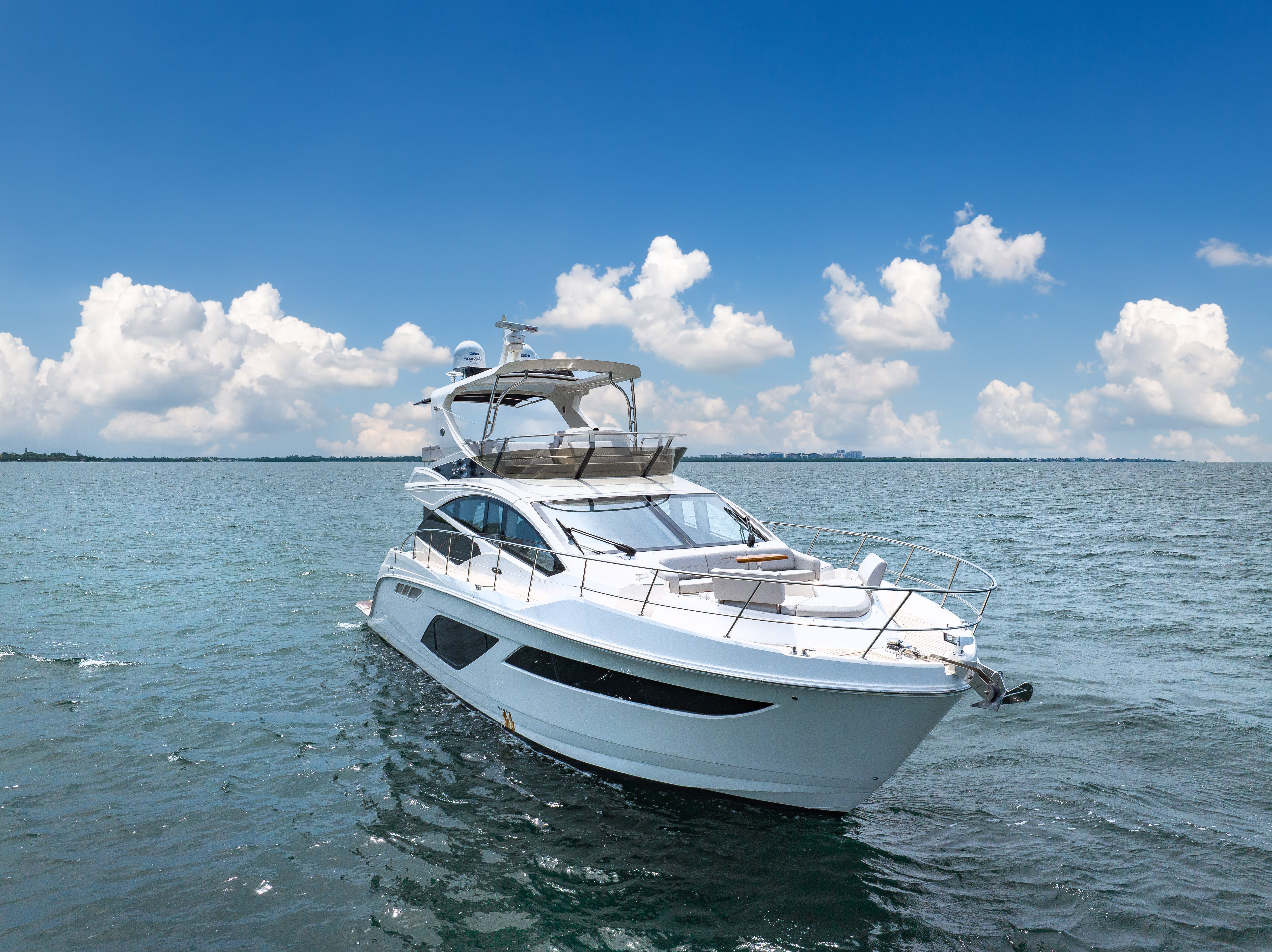 Sea Ray Sundancer 60 Charter - South Florida