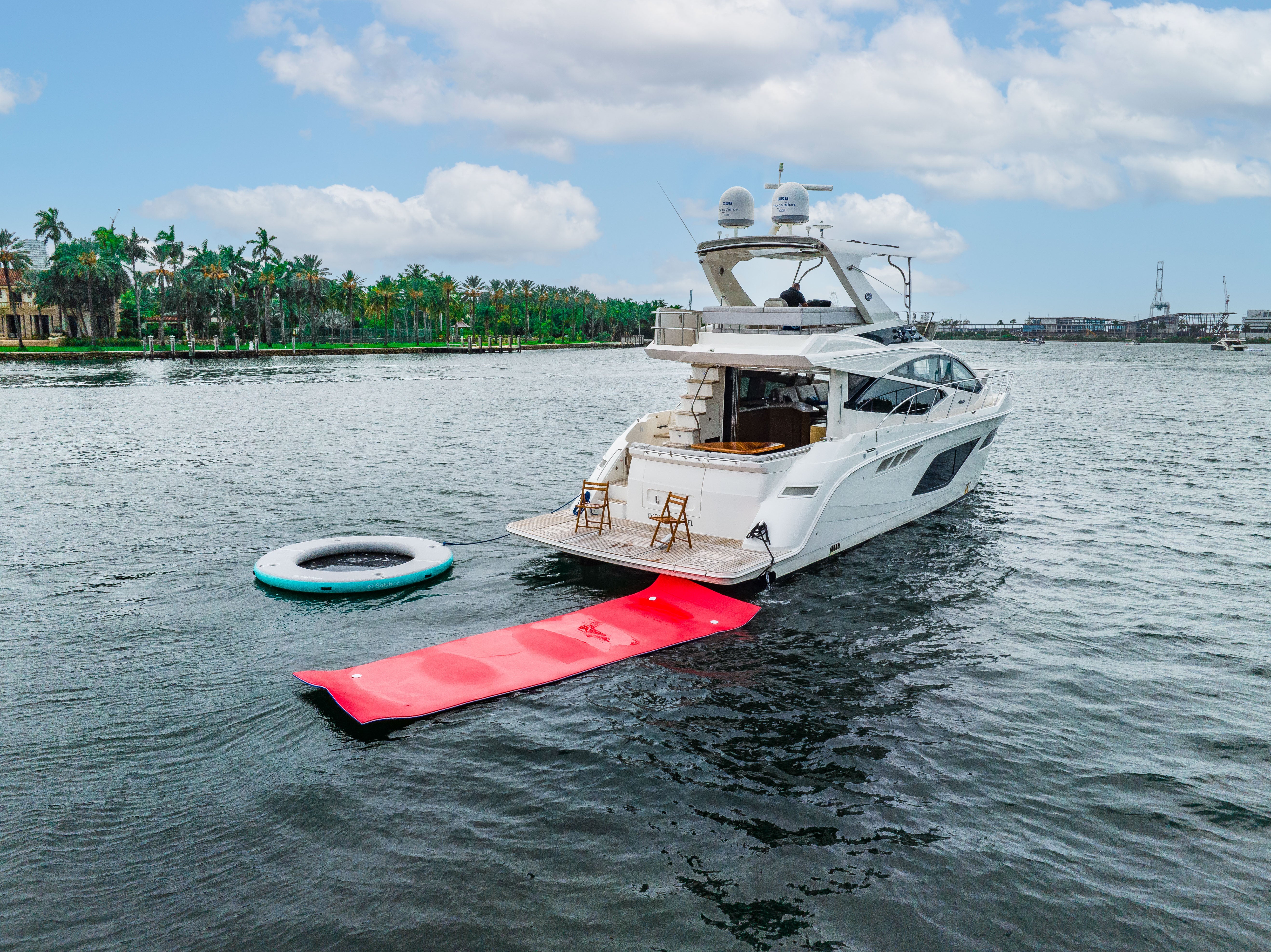 Sea Ray Sundancer 60 Charter - South Florida