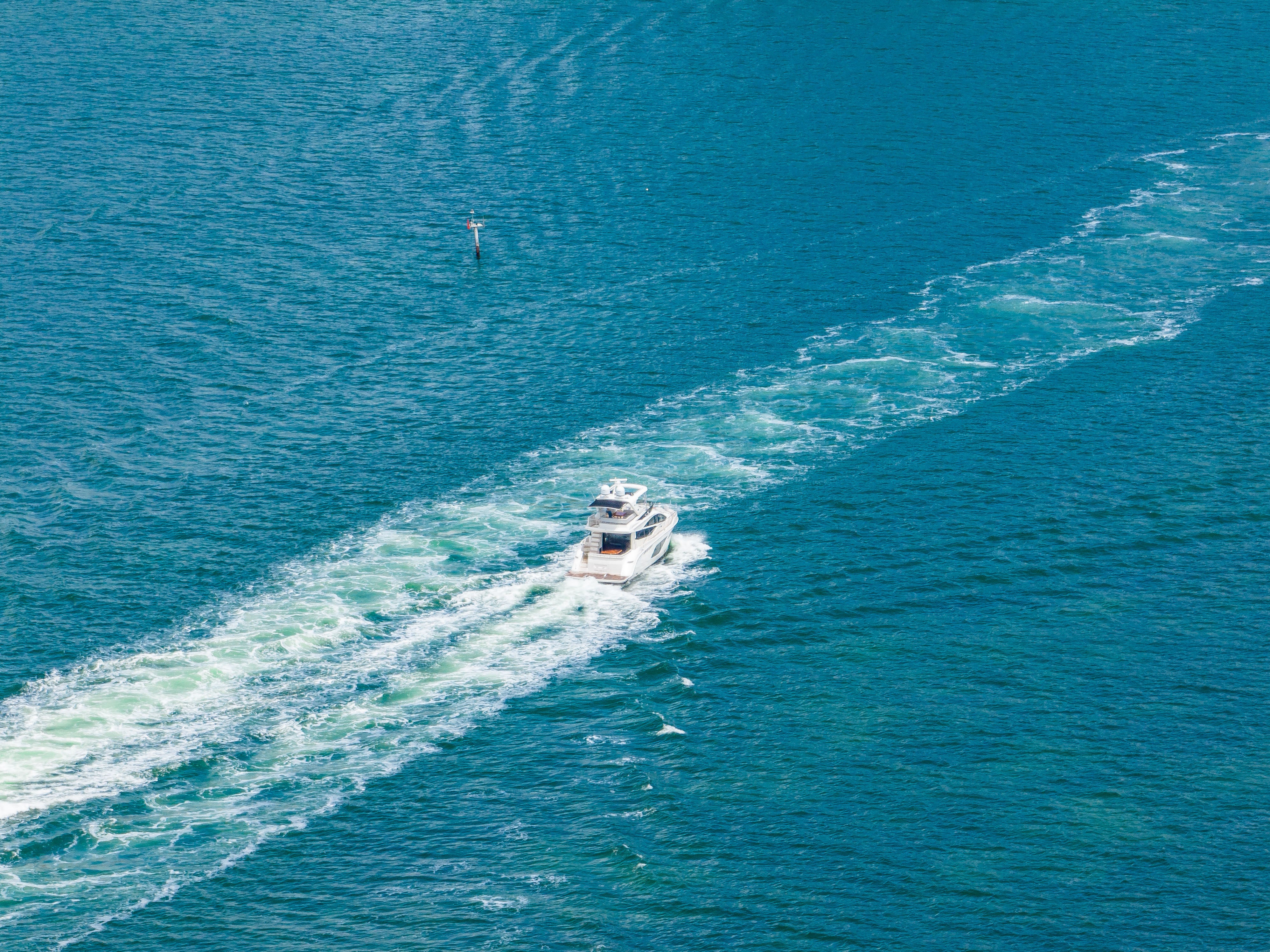 Sea Ray Sundancer 60 Charter - South Florida