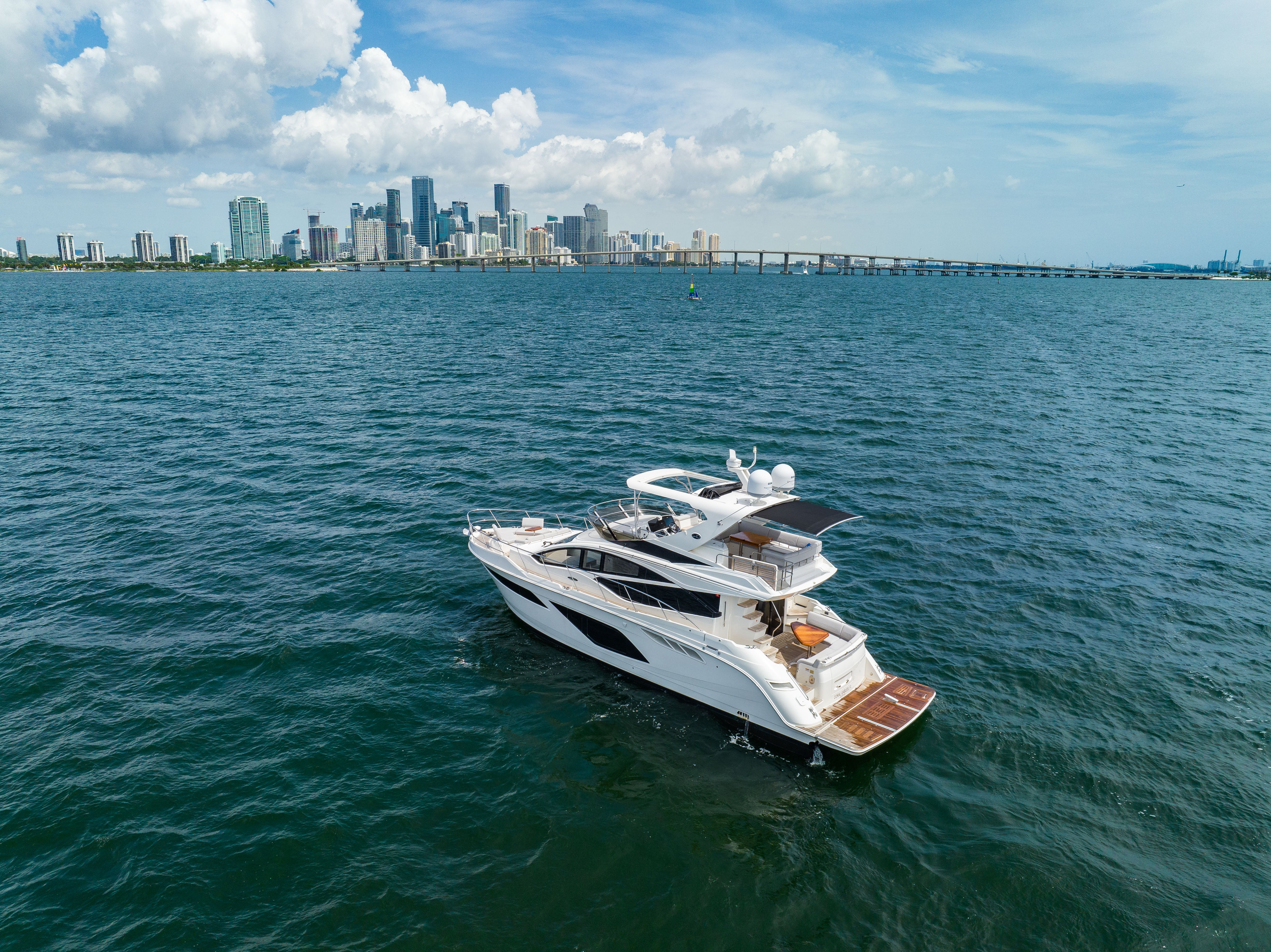 Sea Ray Sundancer 60 Charter - South Florida
