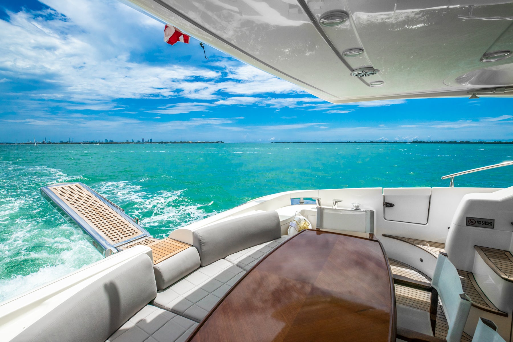 Azimut 62 Flybridge 'Alana Rose' Charter - Premium Experience
