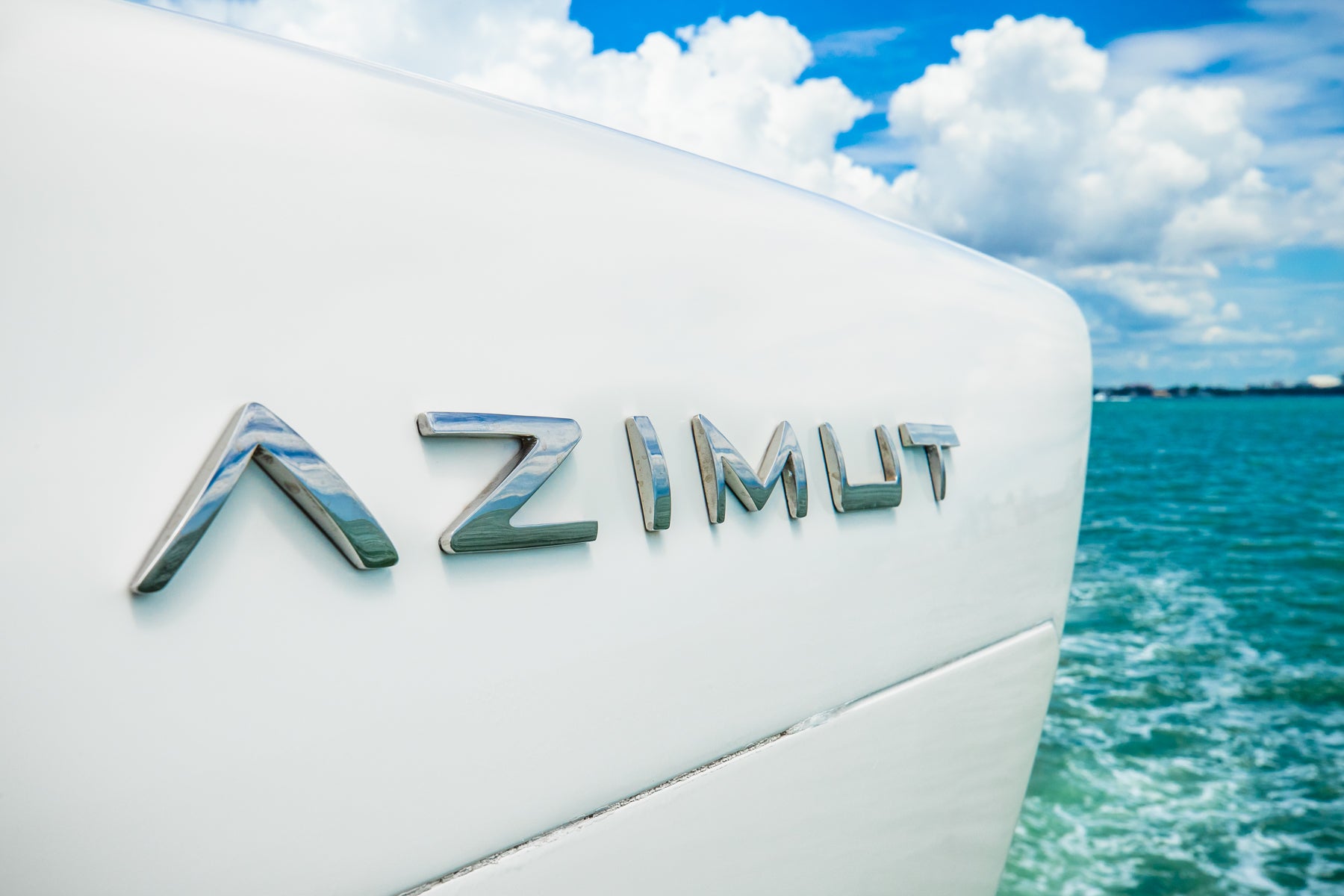 Azimut 62 Flybridge 'Alana Rose' Charter - Premium Experience
