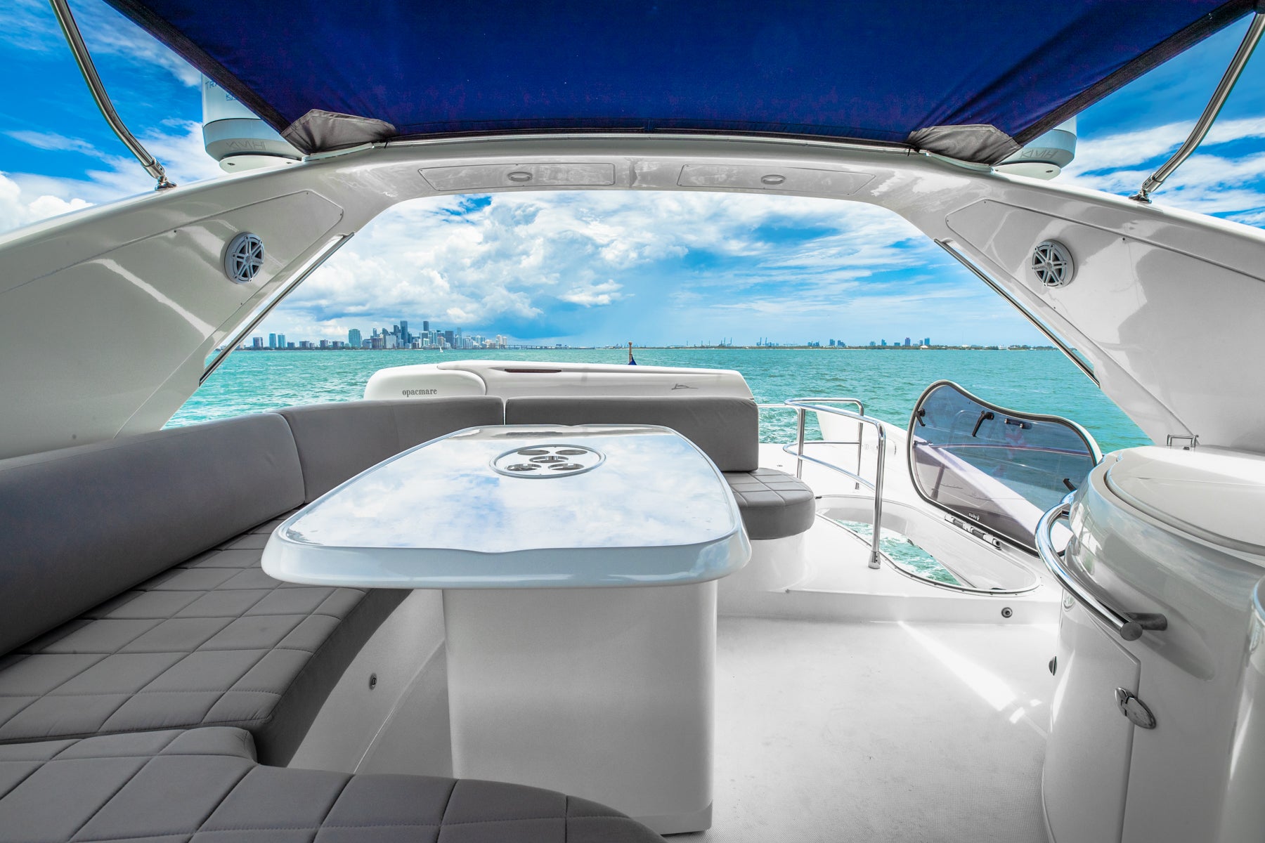 Azimut 62 Flybridge 'Alana Rose' Charter - Premium Experience