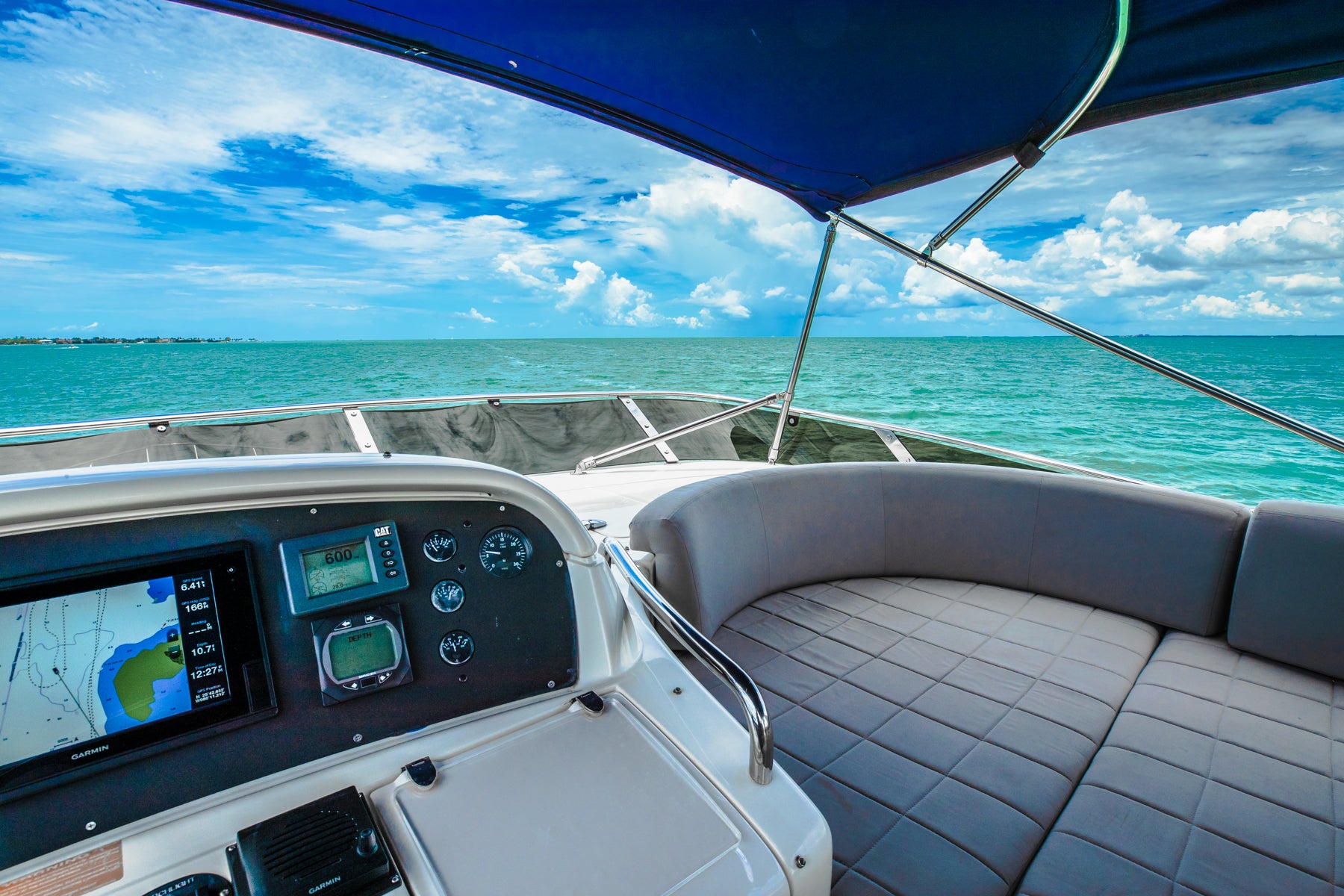 Azimut 62 Flybridge 'Alana Rose' Charter - Premium Experience