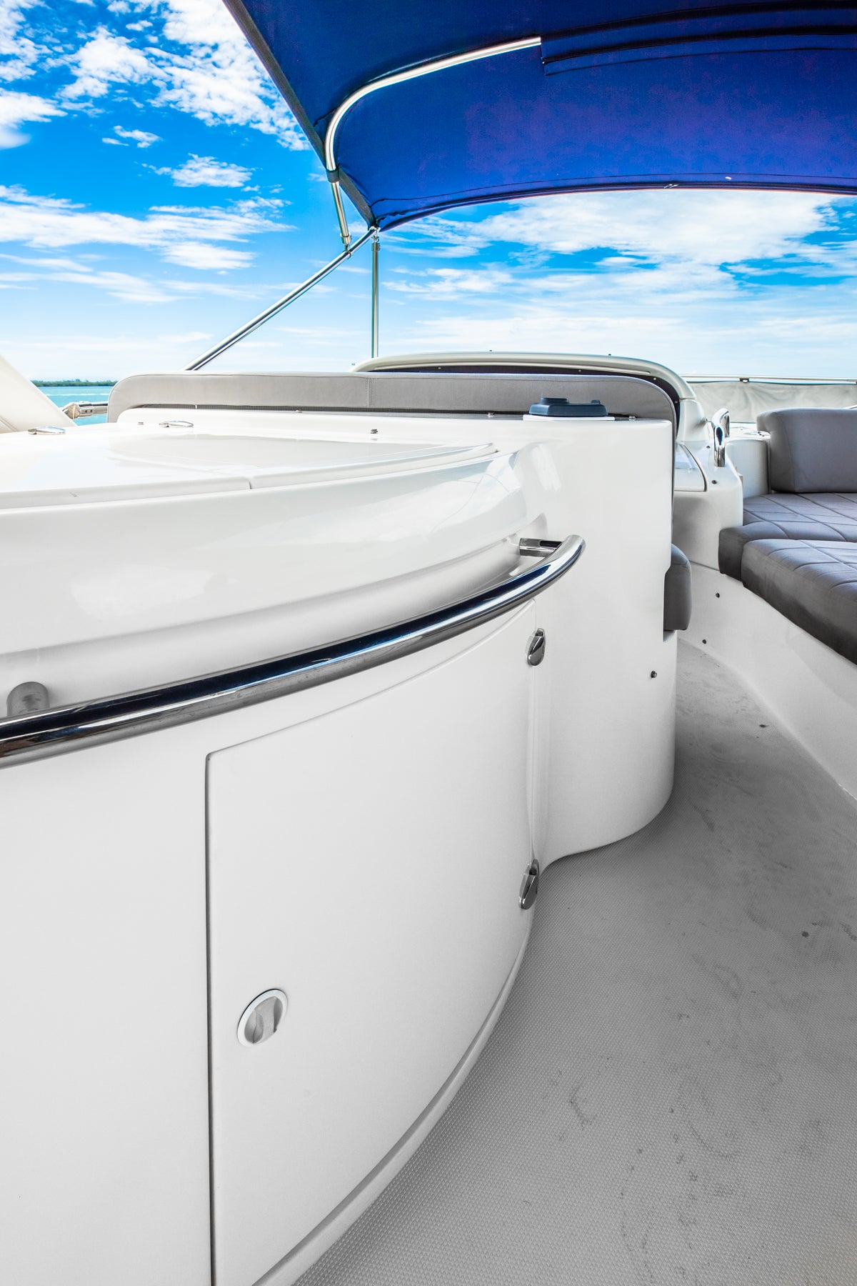 Azimut 62 Flybridge 'Alana Rose' Charter - Premium Experience
