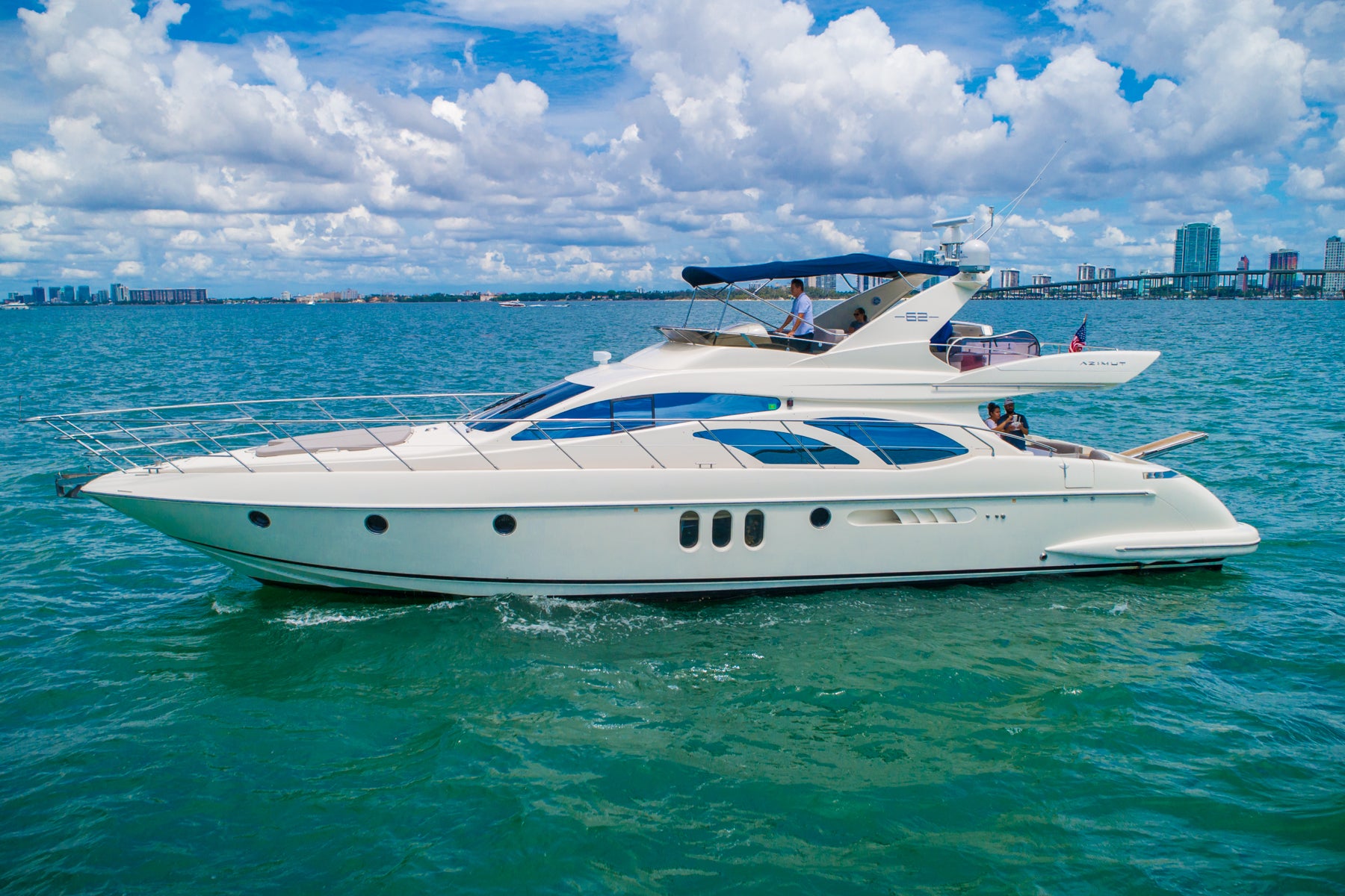Azimut 62 Flybridge 'Alana Rose' Charter - Premium Experience