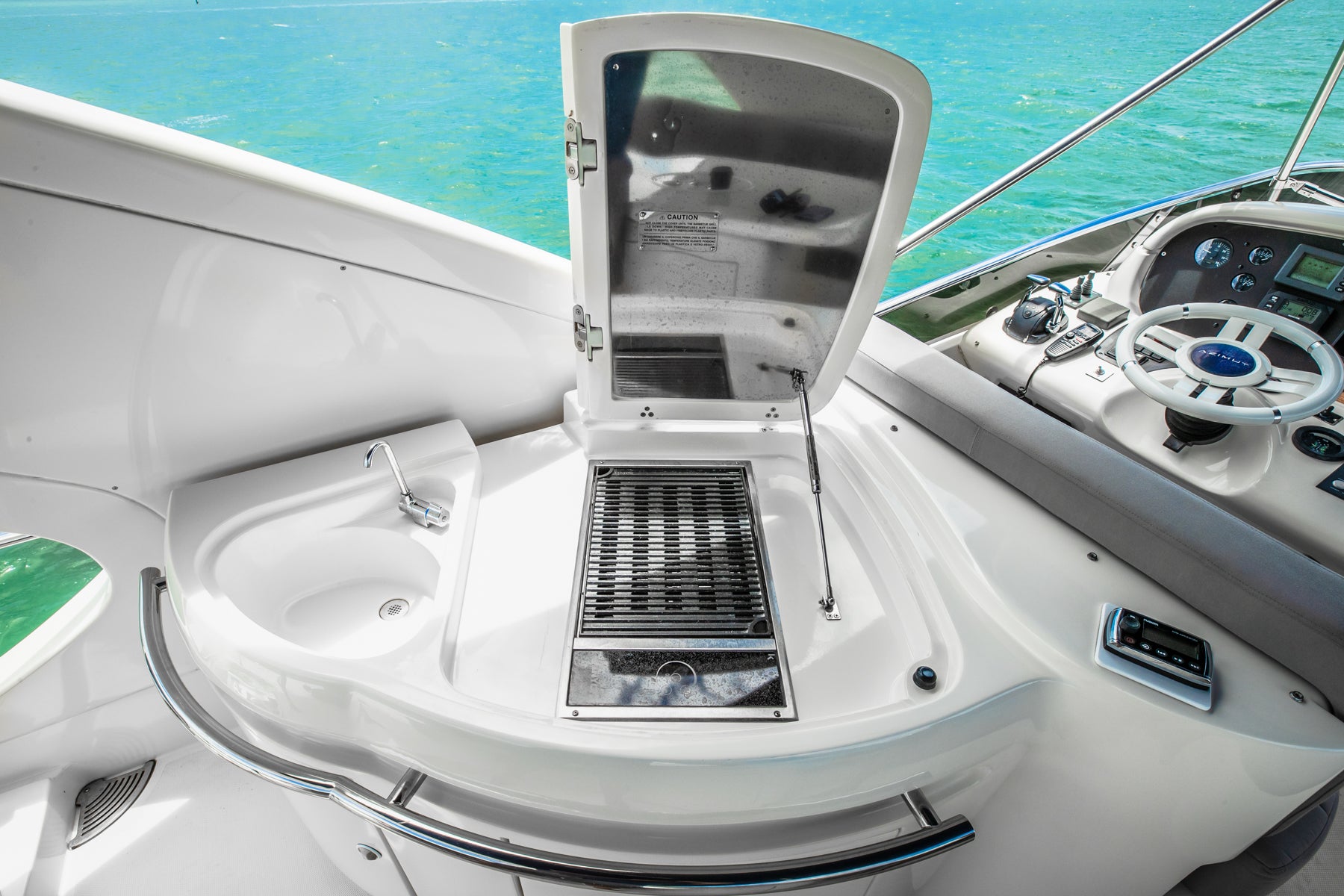 Azimut 62 Flybridge 'Alana Rose' Charter - Premium Experience