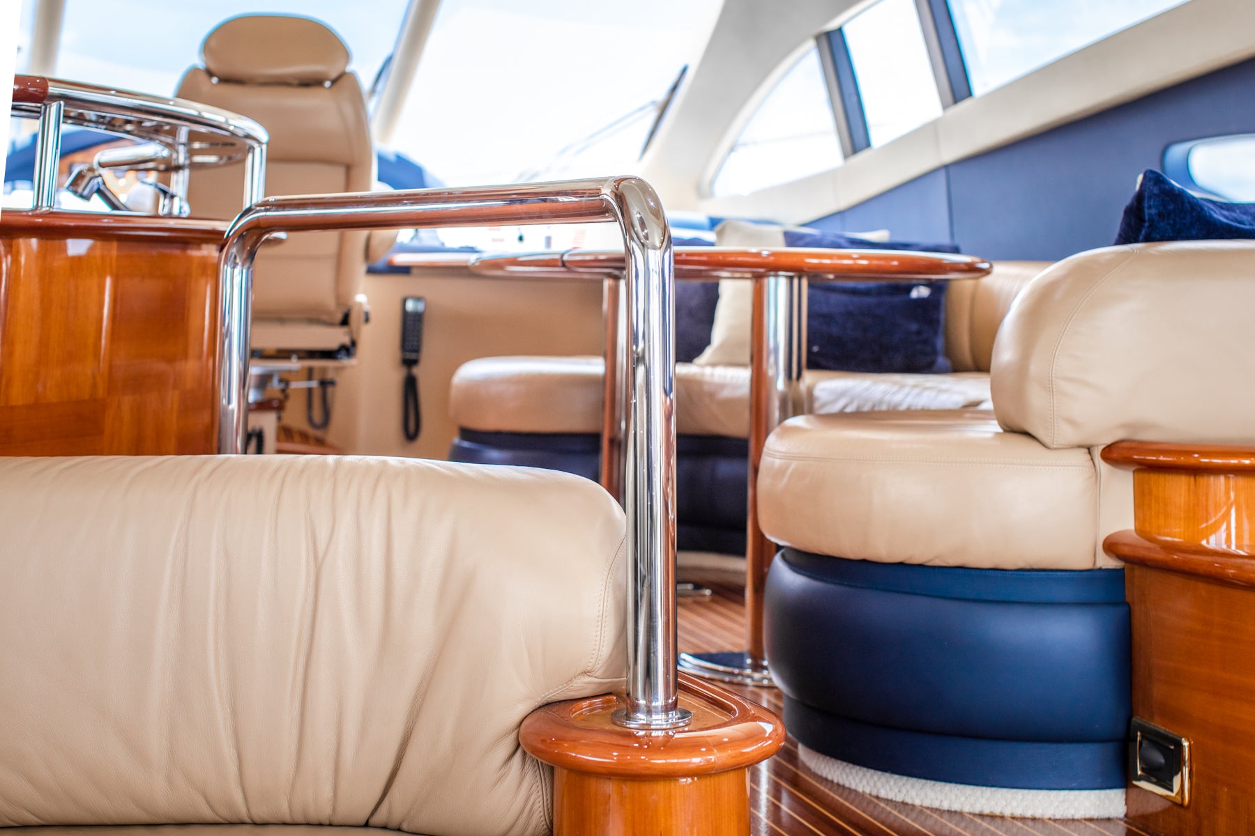 Azimut 62 Flybridge 'Alana Rose' Charter - Premium Experience