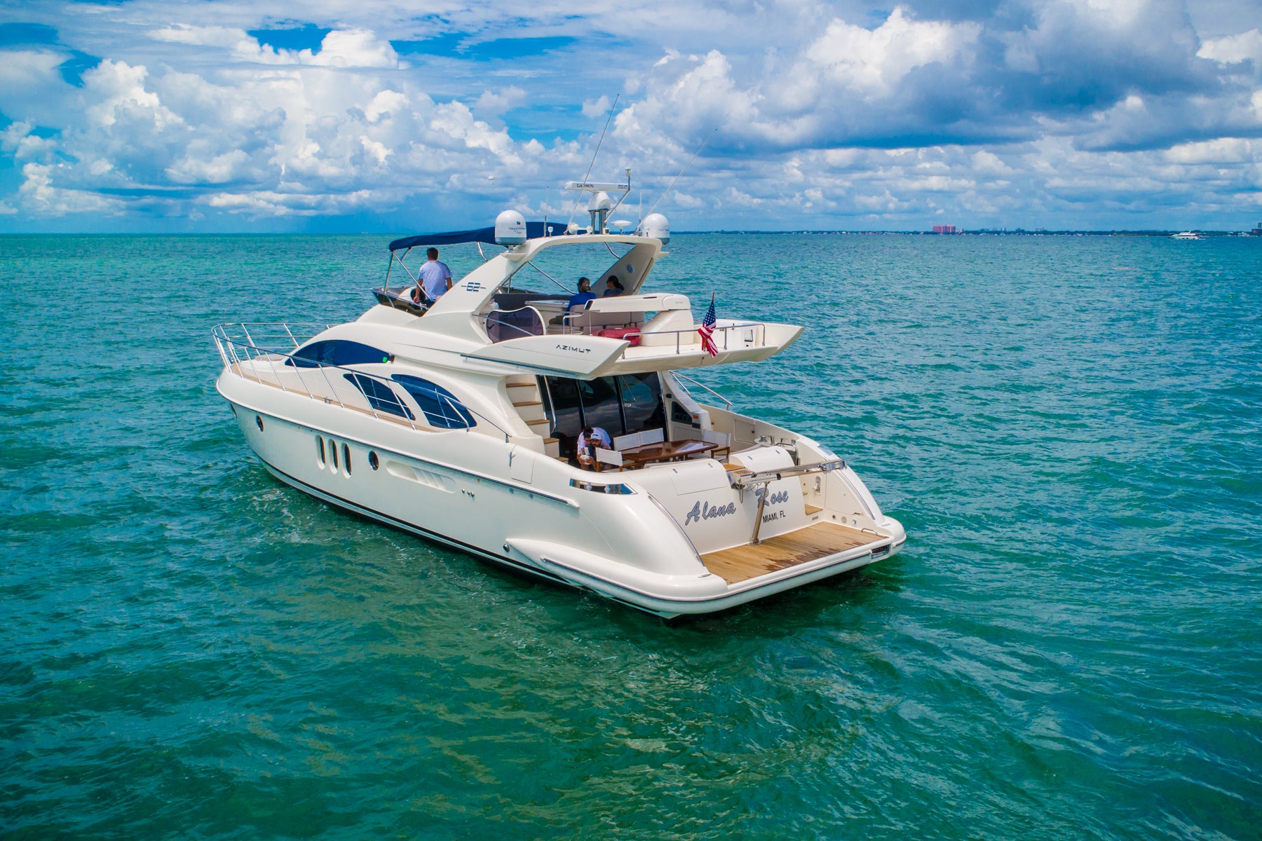 Azimut 62 Flybridge 'Alana Rose' Charter - Premium Experience