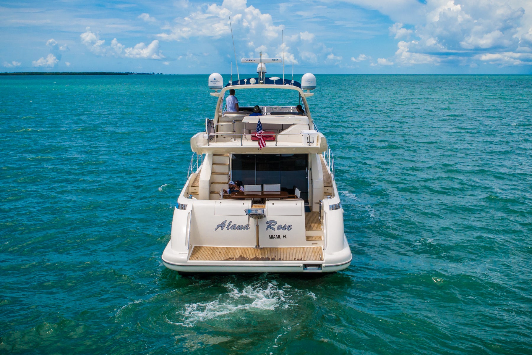 Azimut 62 Flybridge 'Alana Rose' Charter - Premium Experience