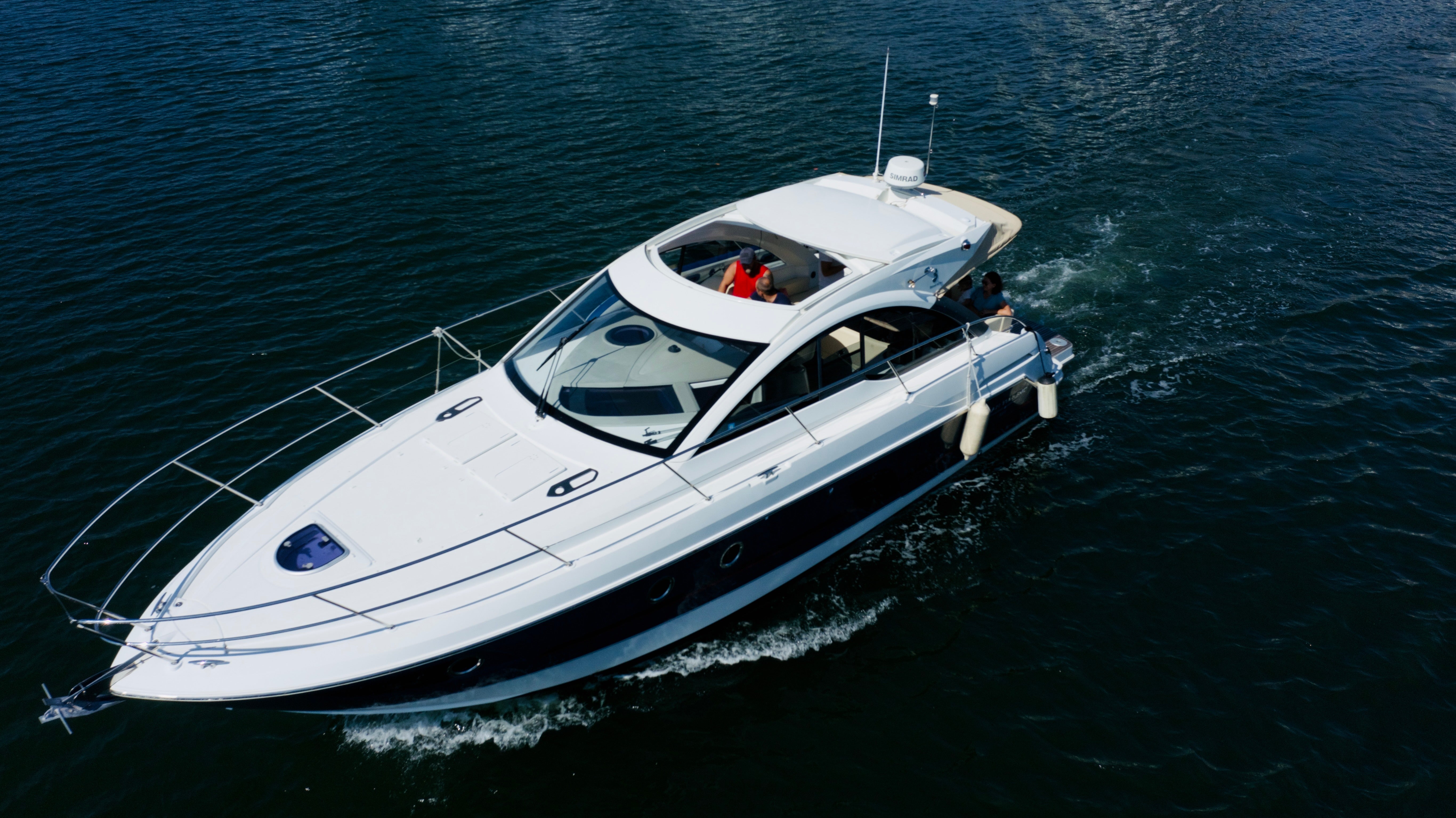 Beneteau Grand Turismo 38 Charter - South Florida