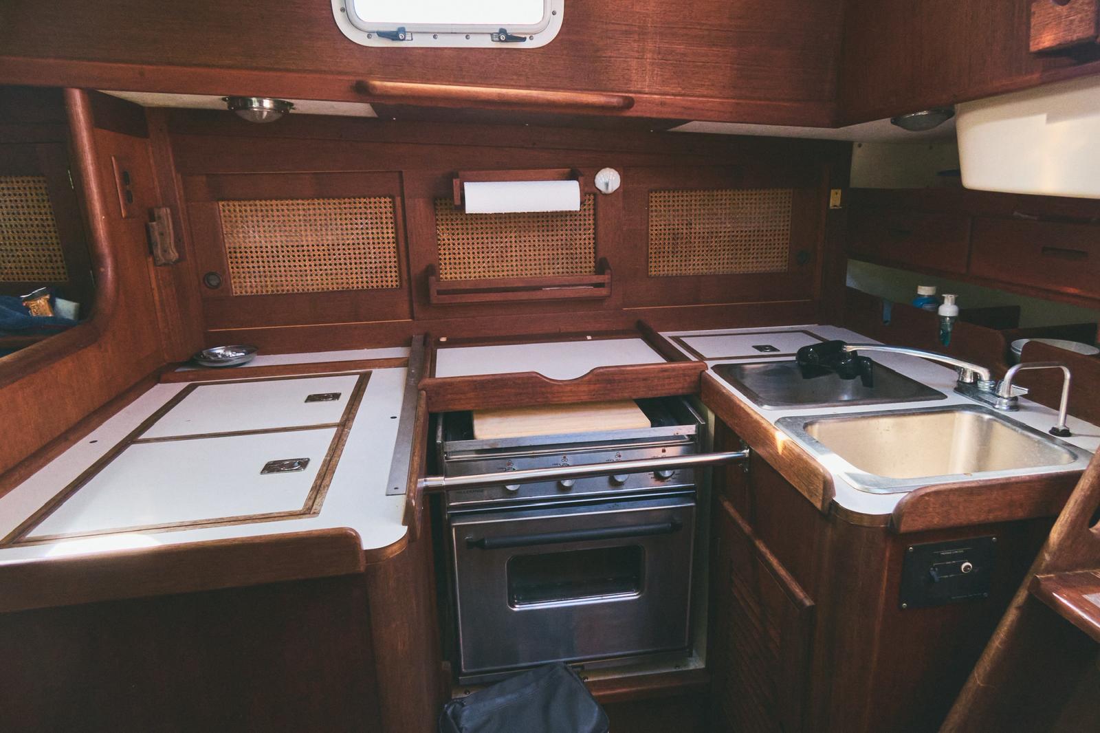 1987 Tartan 37