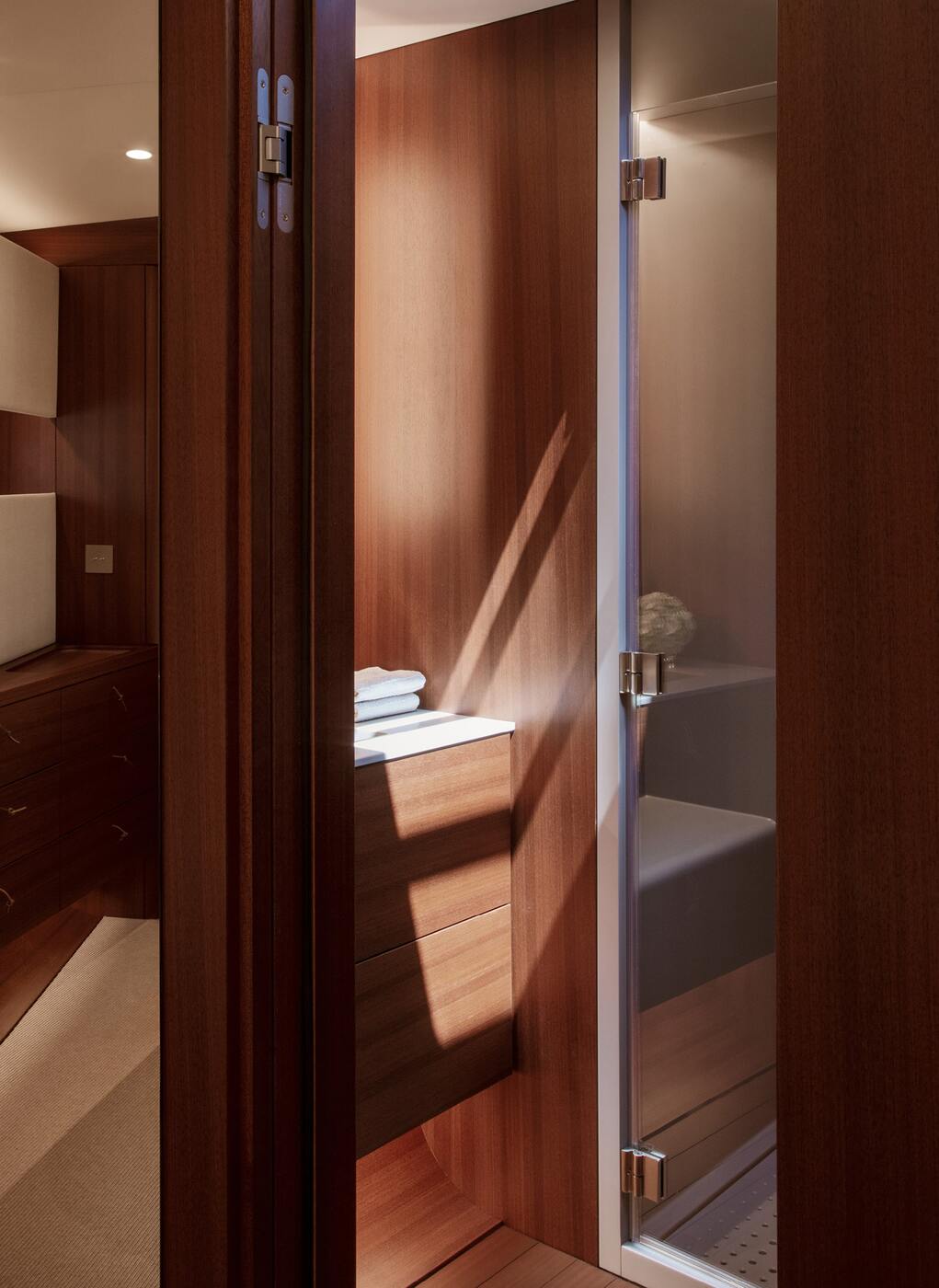 Y-8 Yacht Weekly Charter - Premium Luxury Experience