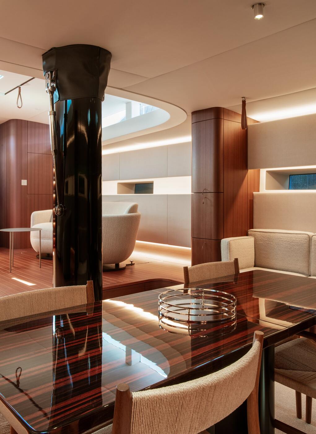 Y-8 Yacht Weekly Charter - Premium Luxury Experience