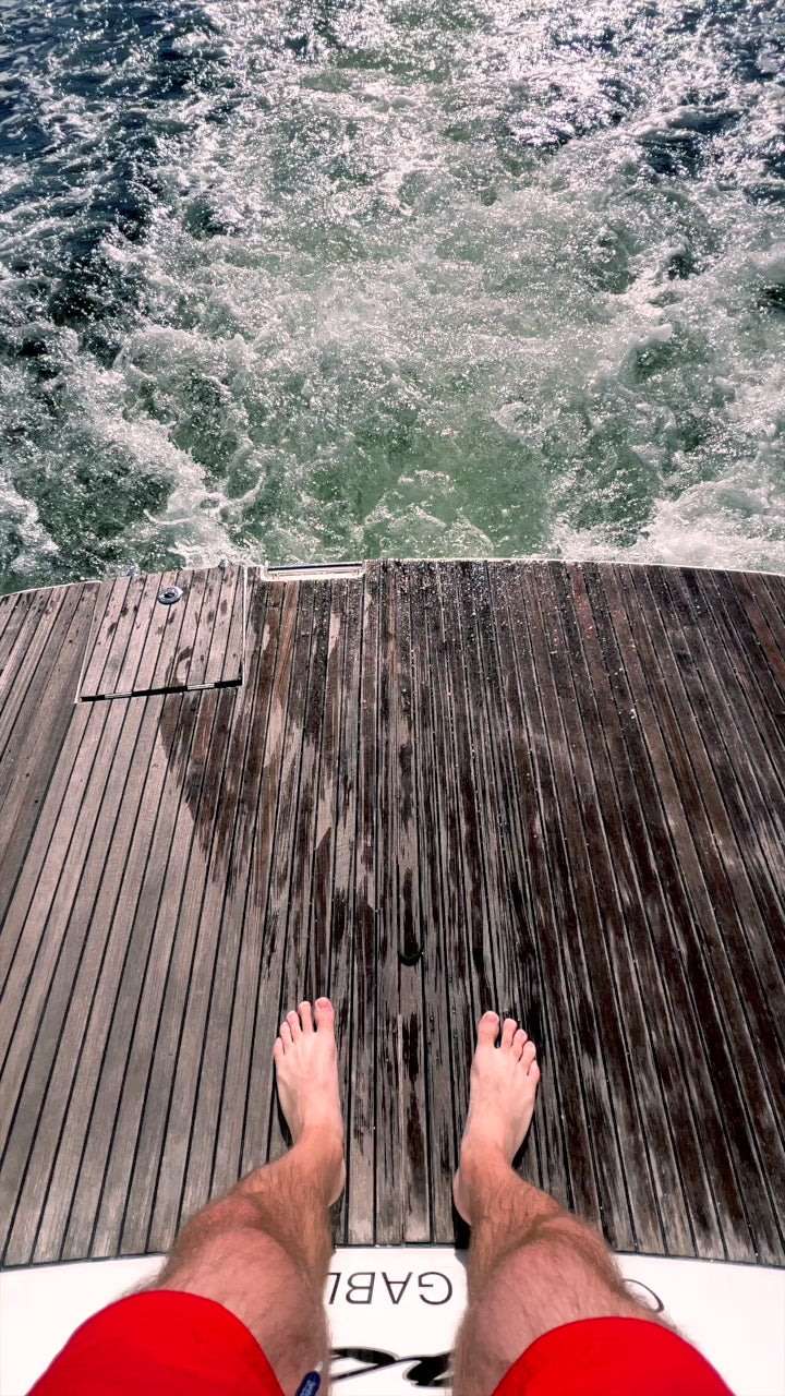 Load video: Beneteau Grand Turismo 38 Charter - South Florida